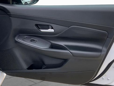 Used 2026 Nissan Sentra SV w/ SV Convenience Package FWD image 23