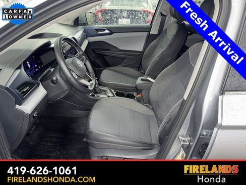 Used 2024 Volkswagen Taos SE image 12