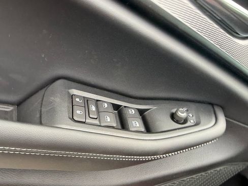 New 2025 Jeep Grand Cherokee Laredo image 11