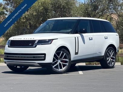 Used 2025 Land Rover Range Rover SE