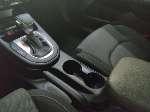 Used 2024 Kia Forte LXS FWD image 26