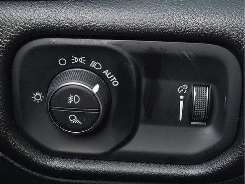 New 2026 RAM 1500 Classic Warlock image 17