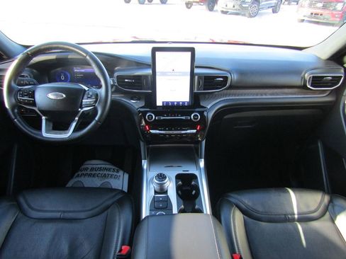 Used 2022 Ford Explorer Platinum w/ Equipment Group 601A image 13