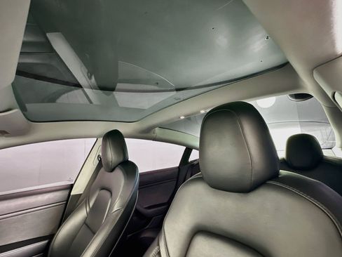 Used 2019 Tesla Model 3 Standard Range Plus RWD image 24