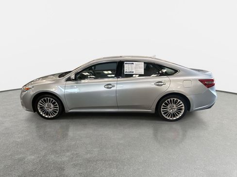 Used 2017 Toyota Avalon Limited w/ Carpet Mat Package image 8