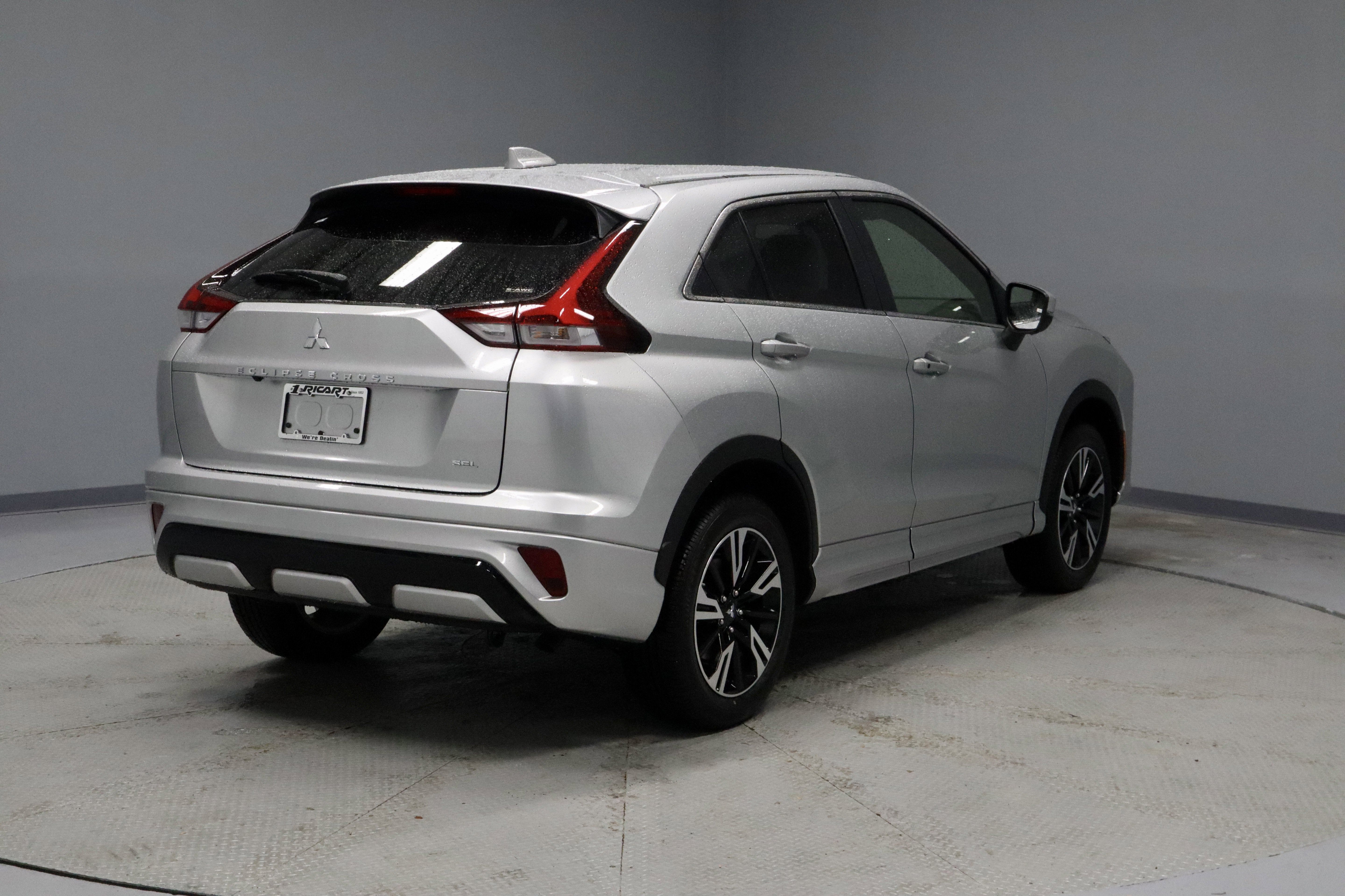 New 2026 Mitsubishi Eclipse Cross SEL AWD/4WD image 8