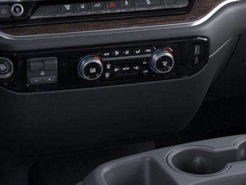 New 2025 GMC Sierra 2500 SLE w/ Preferred Package image 23