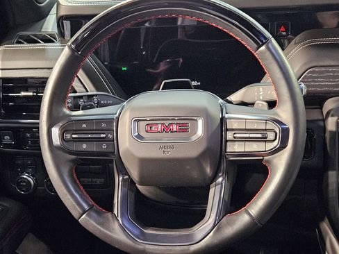 Used 2025 GMC Yukon AT4 Ultimate image 25