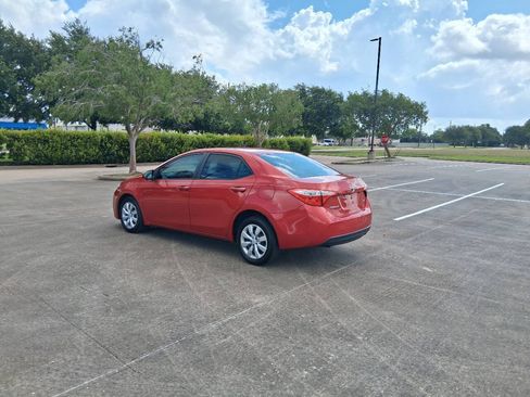 Used 2016 Toyota Corolla LE FWD image 4