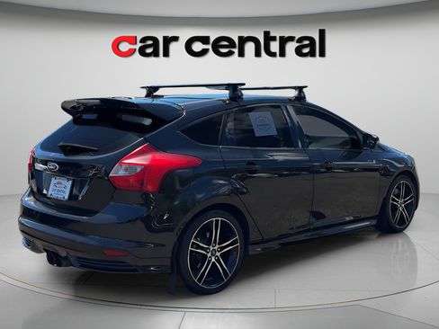 Used 2014 Ford Focus ST FWD image 5