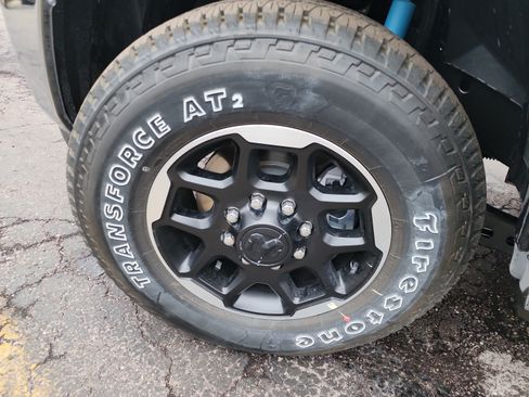 New 2025 RAM 2500 Laramie image 37