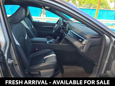 Used 2025 Toyota Camry SE FWD image 13