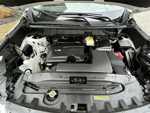 Used 2023 Nissan Pathfinder Platinum image 14