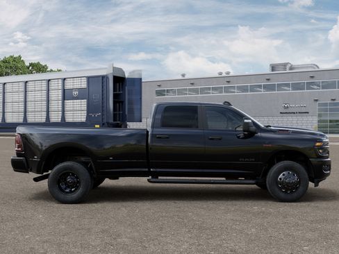 New 2026 RAM 3500 Lone Star AWD/4WD image 36