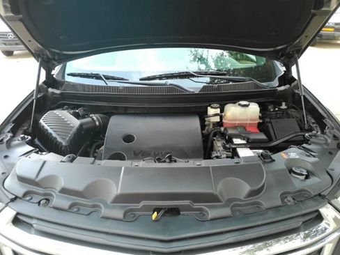 Used 2022 Chevrolet Traverse LS FWD image 49
