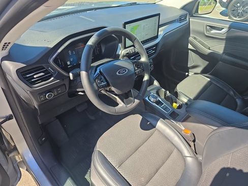 Certified 2024 Ford Escape SE FWD image 14