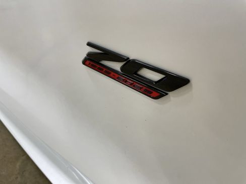 Used 2023 Chevrolet Corvette Stingray Premium Conv w/ Z51 Performance Package RWD image 28