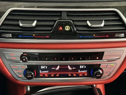 Used 2021 BMW ALPINA B7 xDrive w/ Luxury Rear Seating Package image 20