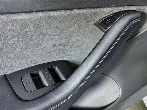 Used 2023 Tesla Model 3 Standard Range RWD image 22