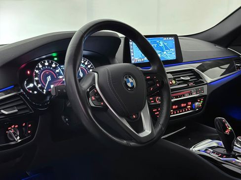 Used 2018 BMW 530e xDrive w/ Premium Package 2 AWD/4WD image 21
