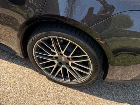Used 2024 Porsche Panamera 4 image 6