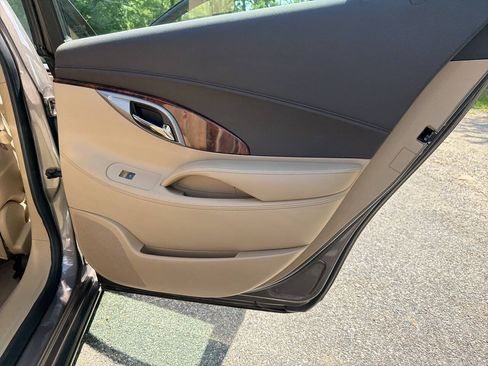 Used 2012 Buick LaCrosse Premium FWD image 25