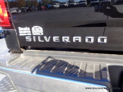 Used 2018 Chevrolet Silverado 3500 W/T w/ WT Fleet Convenience Package image 5