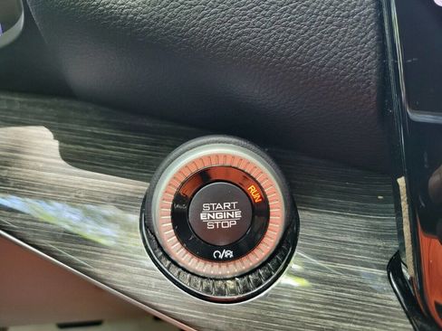 Used 2022 Jeep Wagoneer Series II image 23