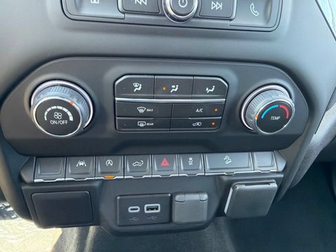 New 2026 Chevrolet Silverado 1500 Custom Trail Boss w/ LPO, Dark Essentials Package AWD/4WD image 28