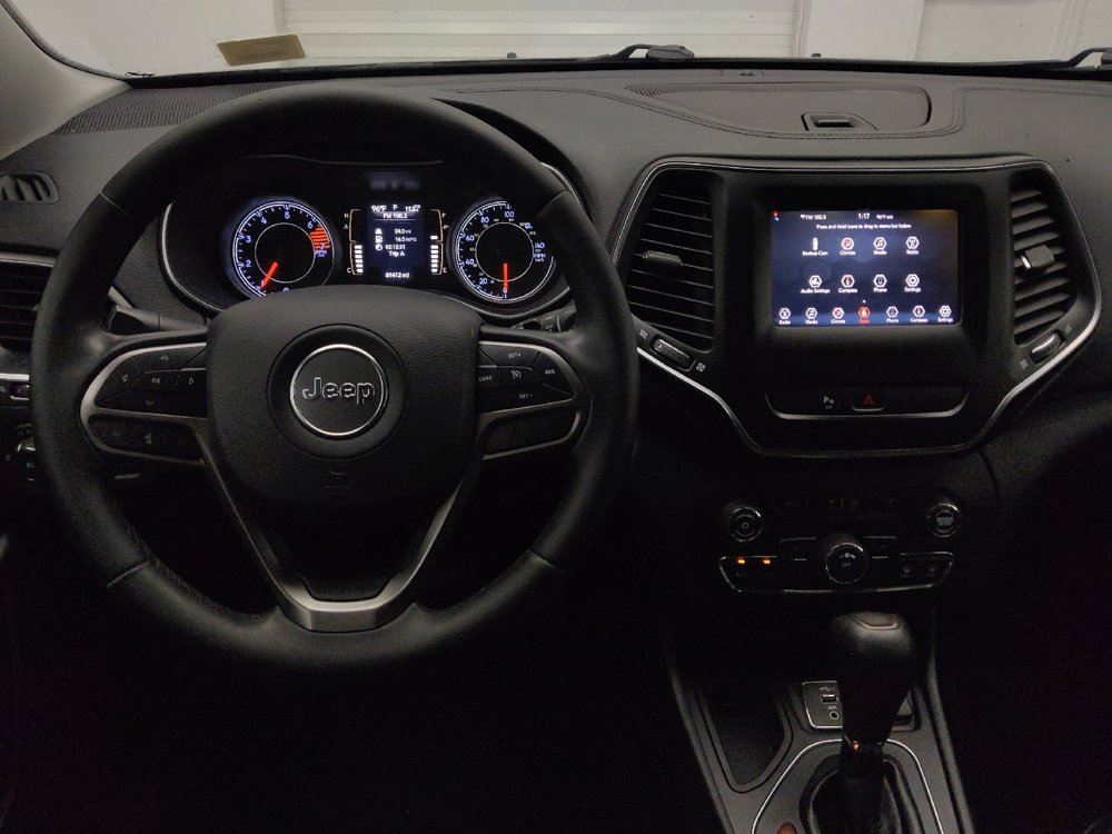 Used 2019 Jeep Cherokee Latitude Plus FWD image 22
