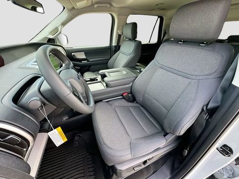 New 2026 Ford Expedition Active RWD image 15