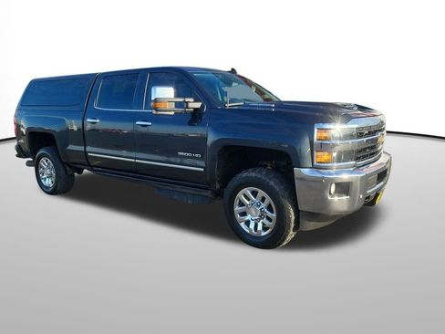 Used 2018 Chevrolet Silverado 3500 LTZ w/ Duramax Plus Package image 8