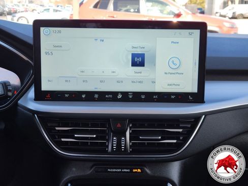 Certified 2025 Ford Escape SE w/ PHEV Premium Package image 22