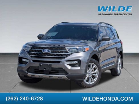 Used 2023 Ford Explorer XLT w/ Equipment Group 202A AWD/4WD image 1