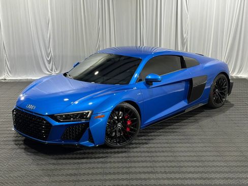 Used 2021 Audi R8 V10 RWD image 1