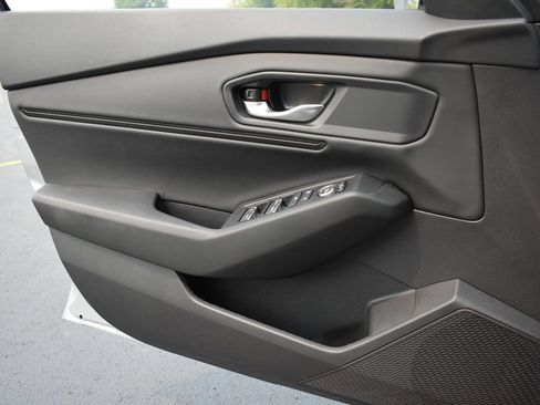 Used 2025 Honda Accord SE image 27