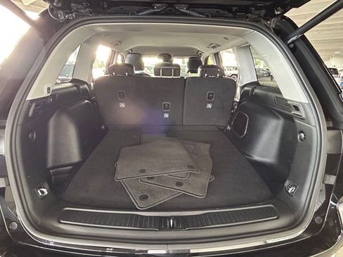 Used 2023 Jeep Grand Cherokee Limited image 38