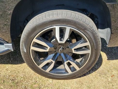 Used 2020 Chevrolet Tahoe Premier AWD/4WD image 6