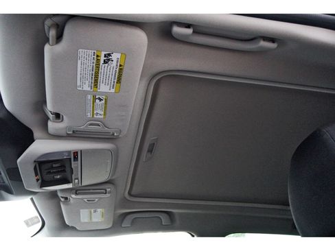 Used 2023 Subaru Forester Premium AWD/4WD image 27