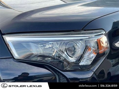 Used 2018 Toyota 4Runner SR5 image 12