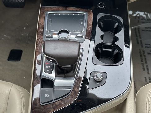 Used 2019 Audi Q7 3.0T Premium Plus image 34