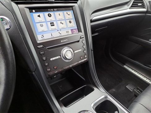 Used 2017 Ford Fusion Titanium image 15