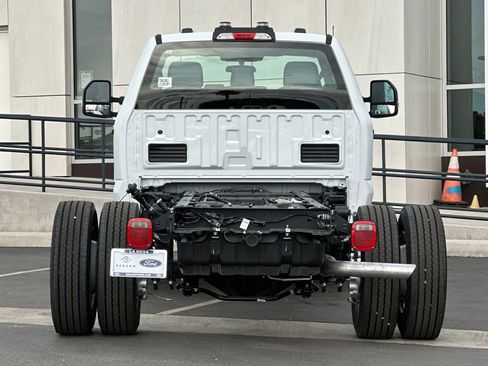 New 2026 Ford F600 2WD Regular Cab Super Duty image 4