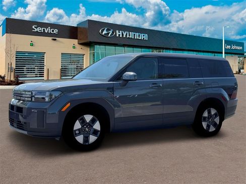 New 2026 Hyundai Santa Fe SE image 2