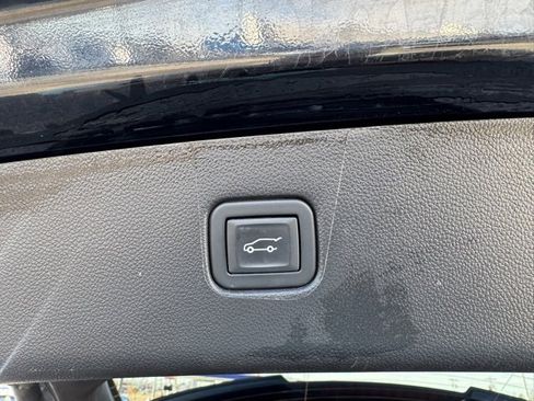 Used 2022 Chevrolet Blazer Premier w/ Enhanced Convenience Package image 26