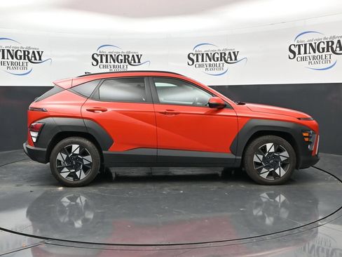 Used 2025 Hyundai Kona SEL FWD image 8