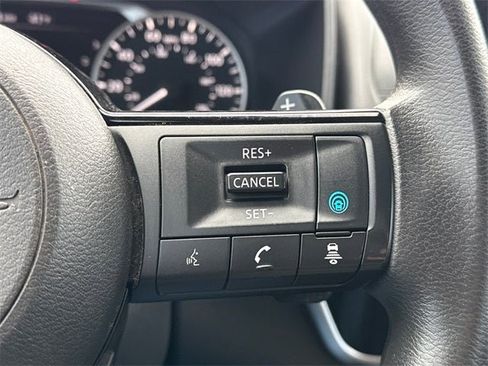 Used 2021 Nissan Rogue SV image 30