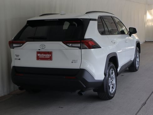 Used 2025 Toyota RAV4 XLE w/ Convenience Package AWD/4WD image 7