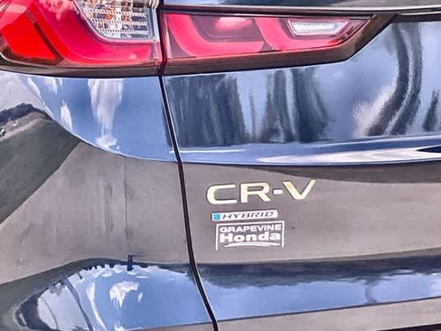 Used 2025 Honda CR-V Sport Touring image 8