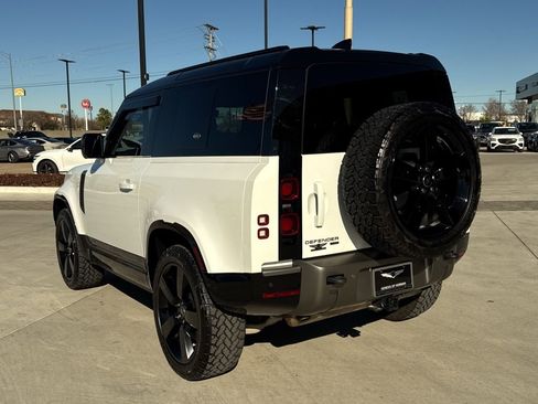 Used 2021 Land Rover Defender 90 X-Dynamic S image 6